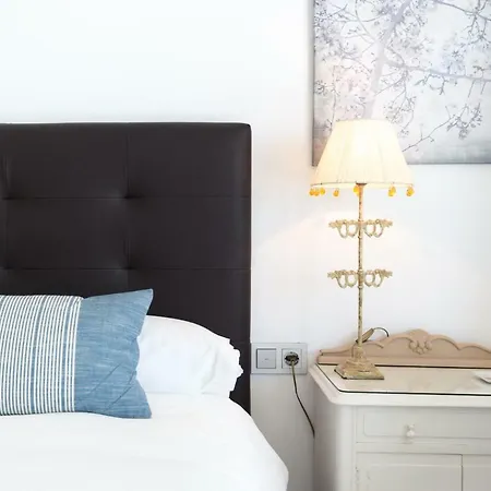 Tgh/ Beachfront And Center Apartment