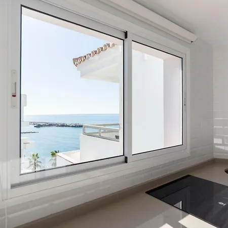 Tgh/ Beachfront And Center Apartment Marbella