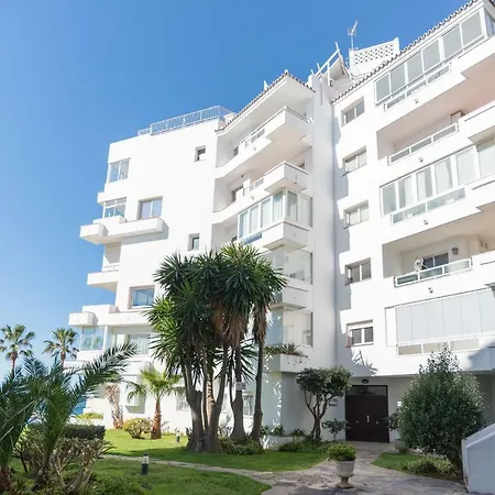 Apartment Tgh/ Beachfront And Center