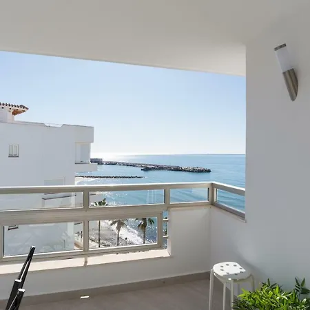 Apartment Tgh/ Beachfront And Center Marbella